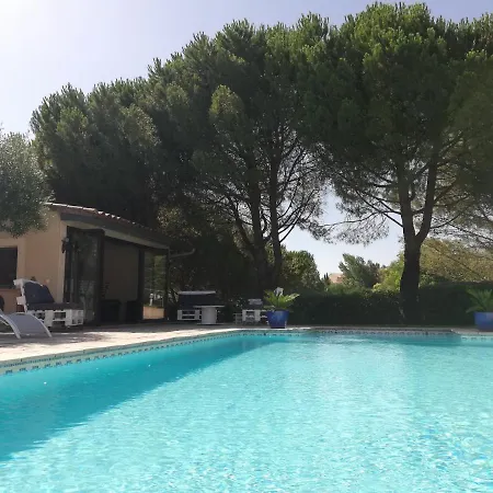 L'antre D'eux Bed & Breakfast 4*